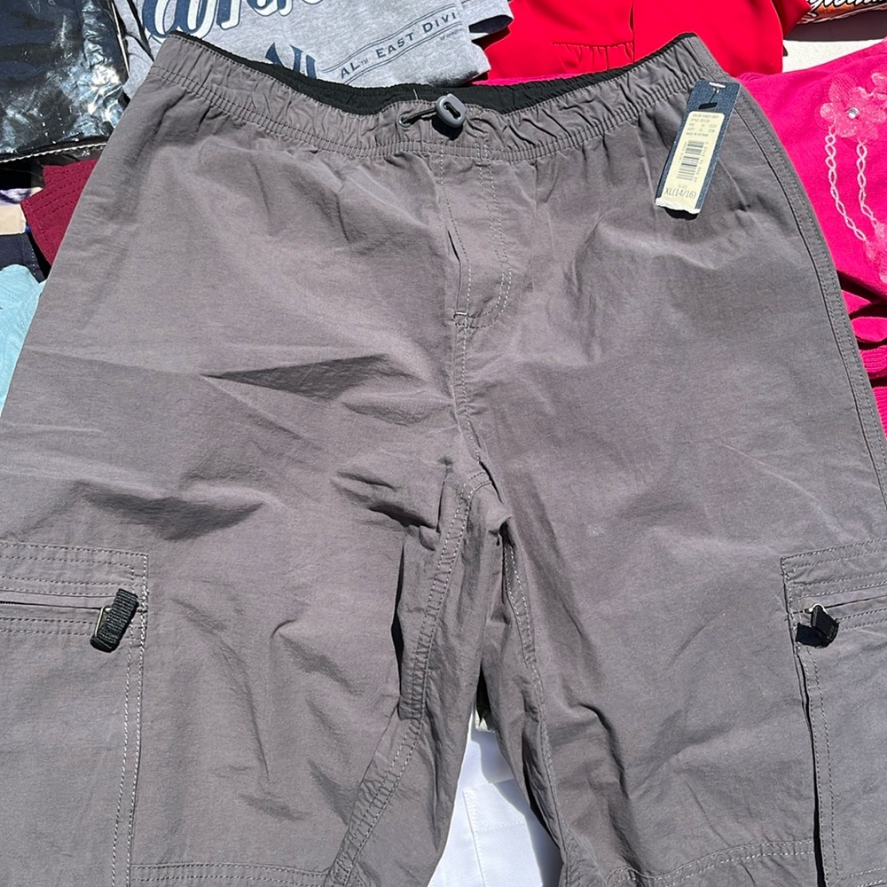 Boys grey cargo shorts xl 14/16